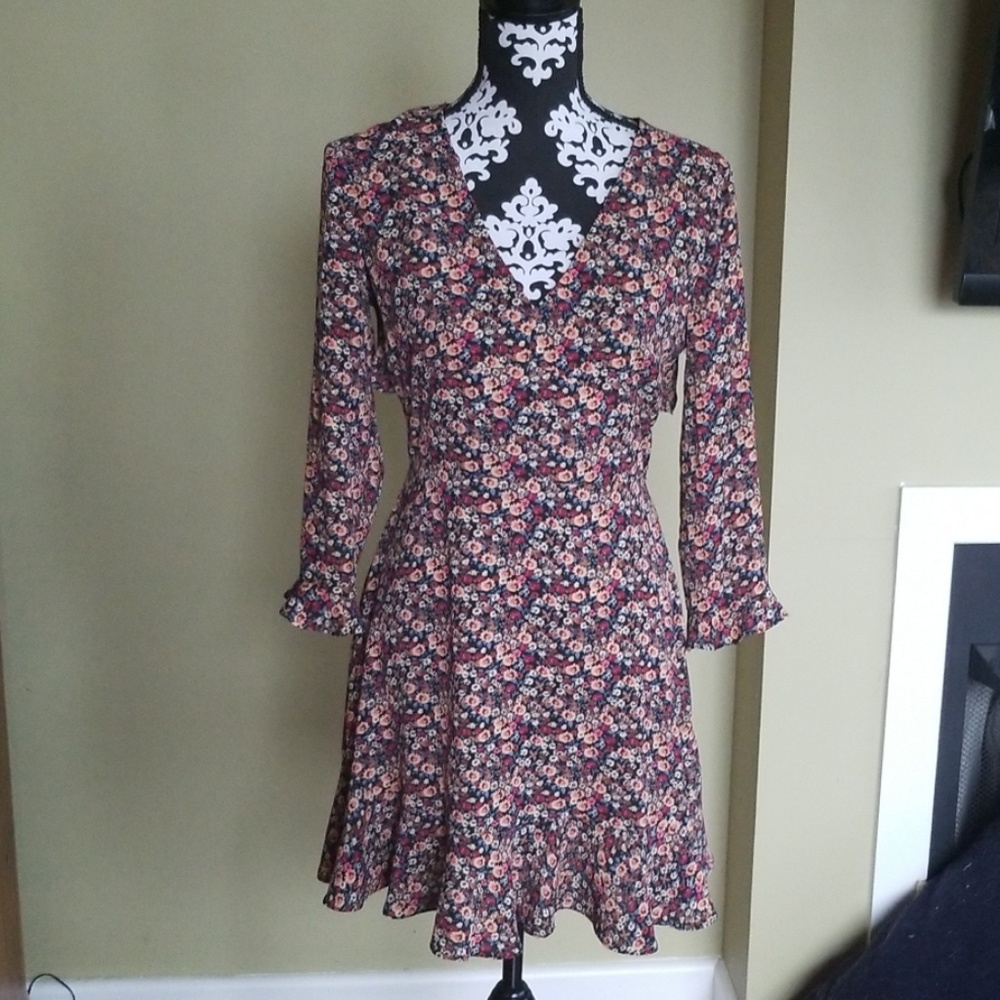 TOPSHOP floral dress